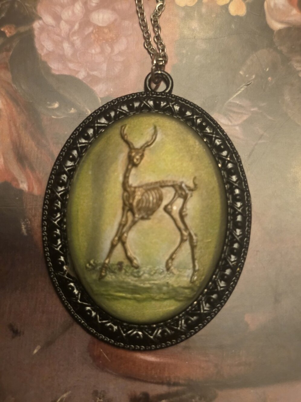 Deer Skeleton Frame On Olive Green With Blacl Frame On Stainless Steel Chain